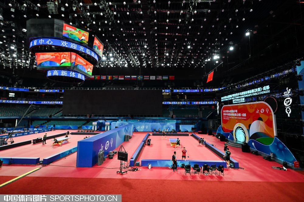 扑克不是比谁更敢（扑克不是拼胆量）